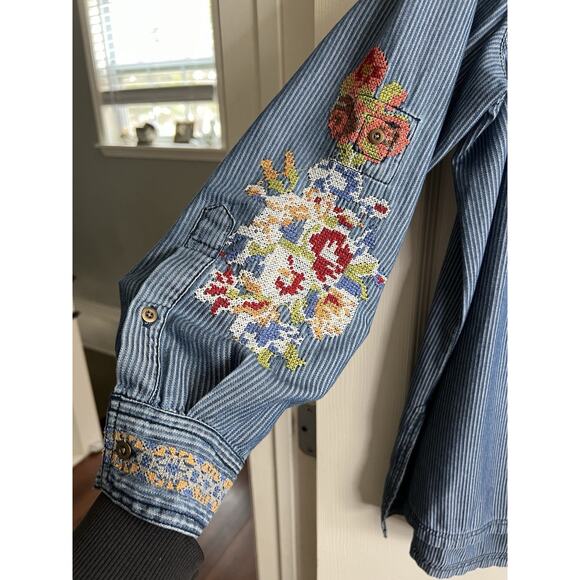 SUNDANCE Kenza Floral Cross Stitch Embroidered Chambray Striped Tunic Blouse L - Picture 2 of 12